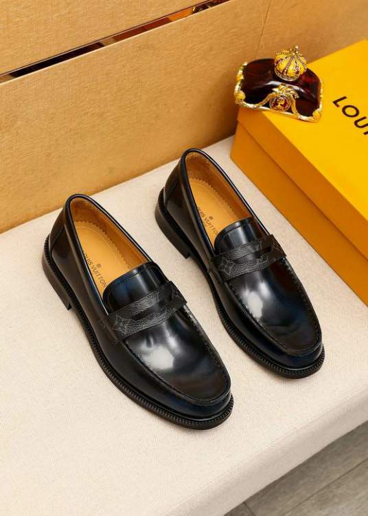 Picture of Louis Vuitton Shoes _SKULVsz38-44064713846